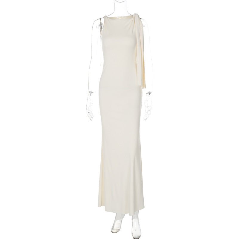 Damen Elegantes Maxikleid mit asymmetrischen Trägerdetails EB
