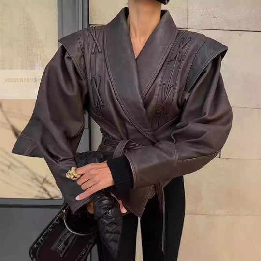 Damen Modische Bikerjacke mitTaillengürtel und dekorativen Nähten EB