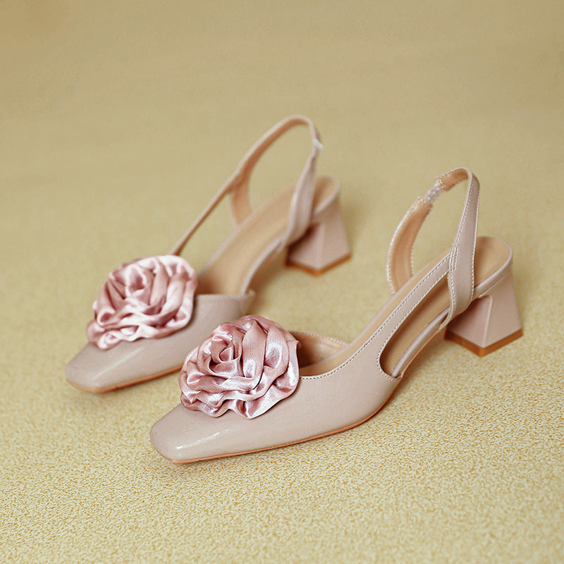 Damen Slingback-Pumps mit floralen Satin-Applikationen und komfortablem Blockabsatz EB