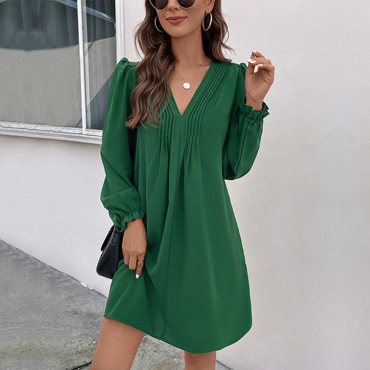 Damen geschnittenes V-Ausschnitt Kleid mit eleganten Puffärmeln und schwingendem Saum EB