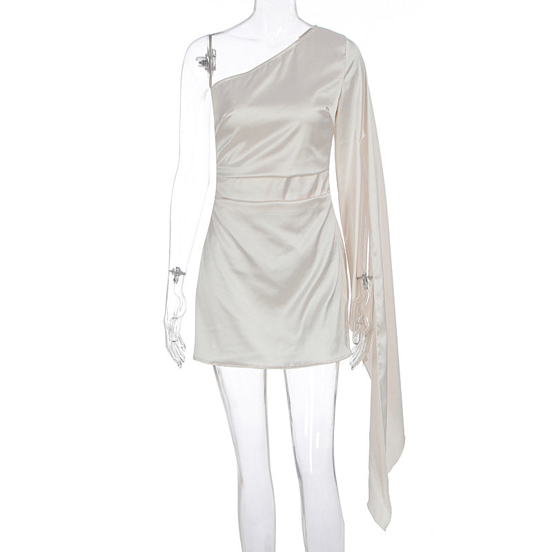 Damen Einseitig Schulterfreies Minikleid mit schickem Satin-Finish EB
