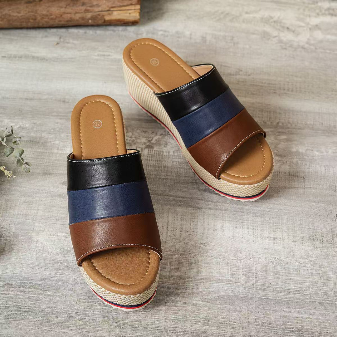 Damen Wedge-Sandalen mit komfortablem Fußbett und modischem Riemendesign EB