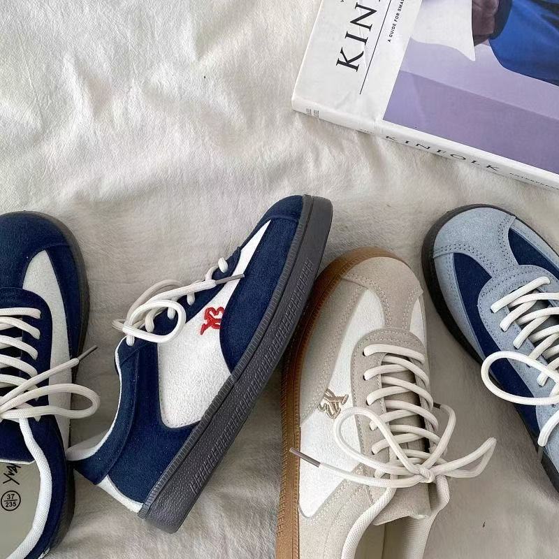 Damen Sportliche Sneaker mit weichem Veloursleder und dämpfendem Sohlenprofil EB