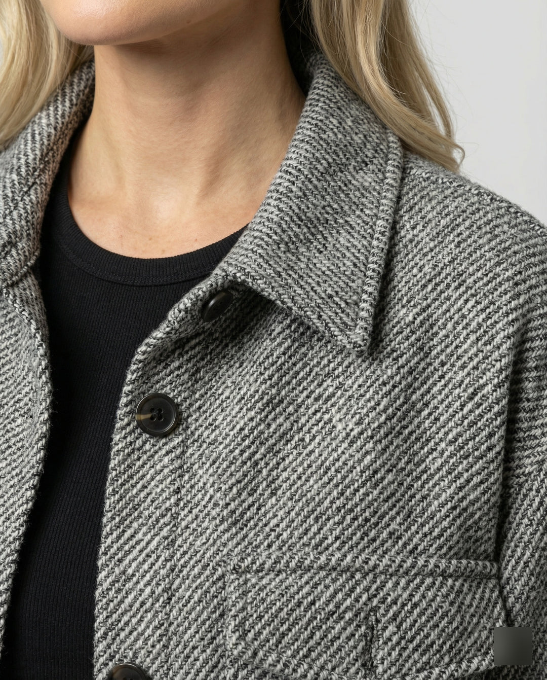Damen herren übergangsjacken weite strukturierte Hemdjacke aus Strukturstoff mit Ballonärmeln und Hemdkragen EB