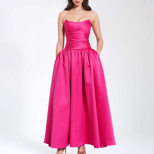 Damen Ballkleid mit schulterfreiem Design und voluminösem Rock EB