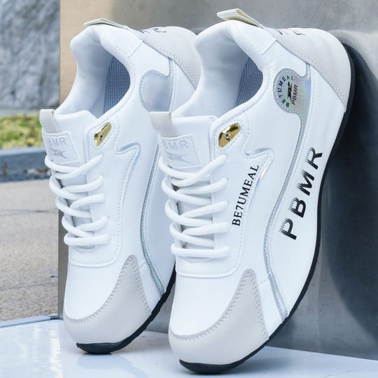 Damen Sportliche Sneaker mit strapazierfähigem Obermaterial und flexiblem Tragekomfort EB