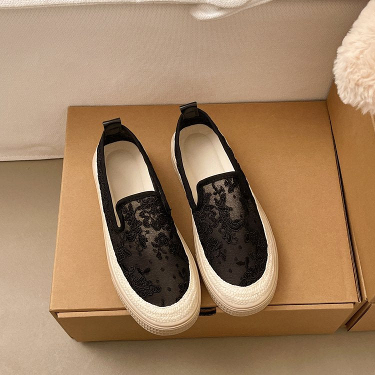 Damen Slip-On Sneakers mit floralem Stickdesign EB