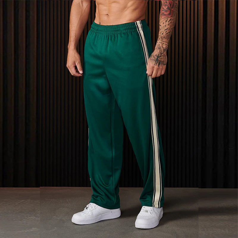 Herren sportliche Trainingshose mit seitlichen Streifen EB