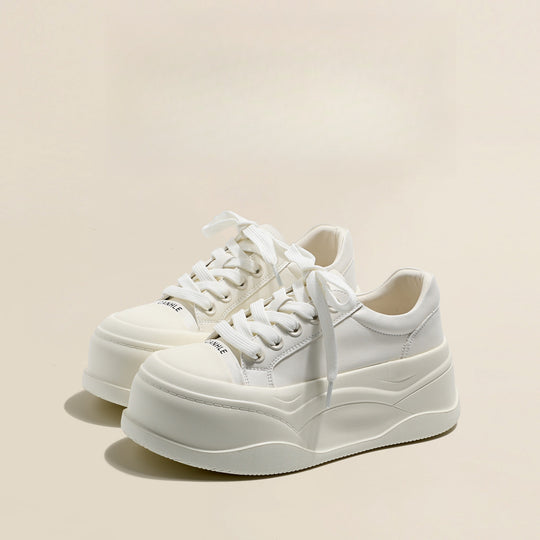 Damen Plateau-Sneaker mit trendigem Design und komfortabler Dämpfung EB