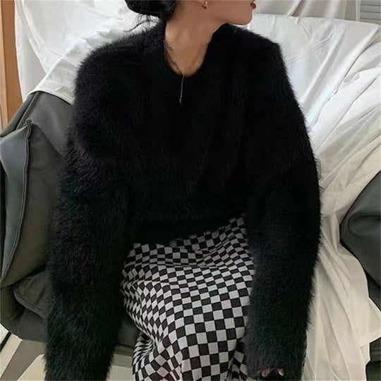 Damen Flauschiger Pullover mit lässigem Schnitt und hohem Rundhalsausschnitt EB