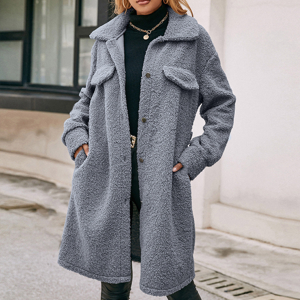 Damen Kuschelige Teddyjacke mit großzügigen Taschen und Knopfdetails EB