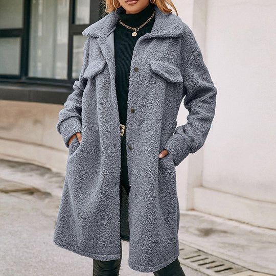 Damen Kuschelige Teddyjacke mit großzügigen Taschen und Knopfdetails EB