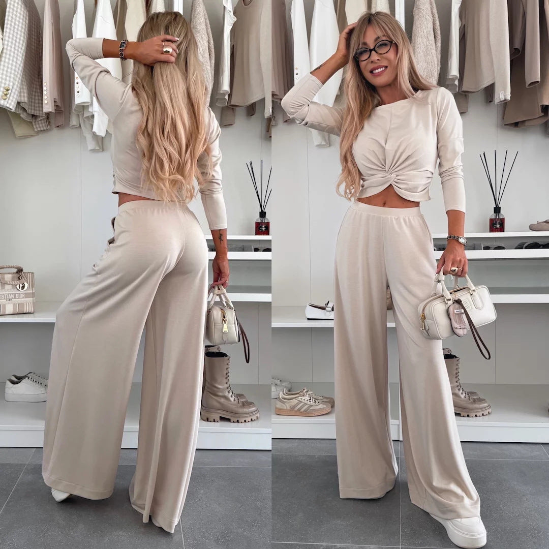 Damen figurnahes Twist-Cropped-Shirt mit weitem High-Waist Palazzo-Hose aus fließendem Jersey Eichborn Berlin