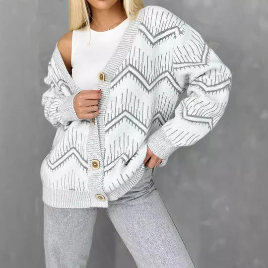 Damen Strickjacke mit modernem Chevron-Muster und erstklassigen Knopfdetails EB