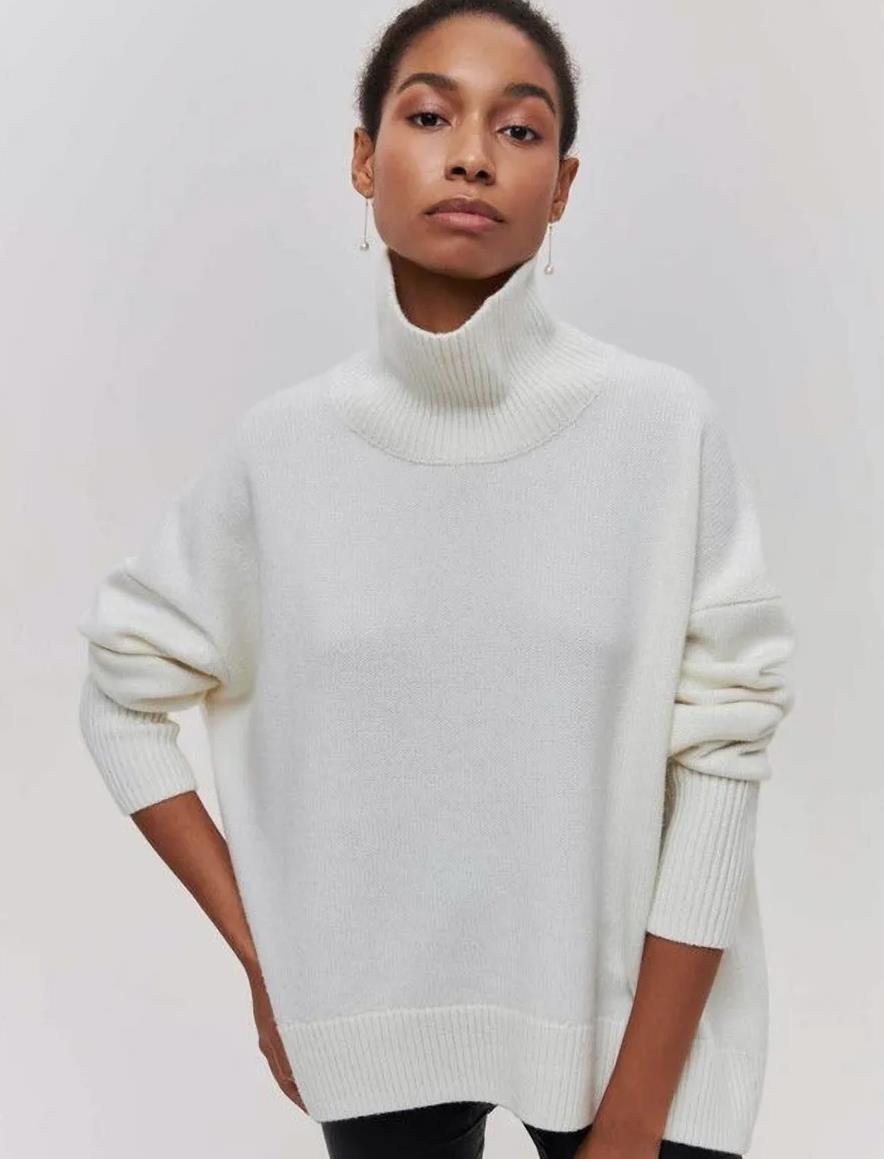 Damen Oversized Rollkragenpullover aus weichem Strick EB