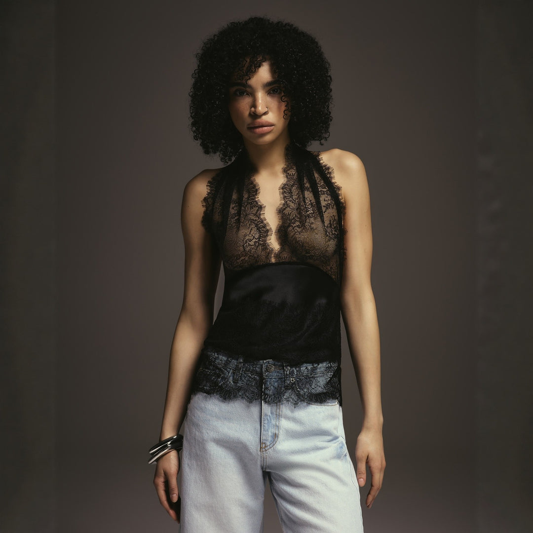 Damen Elegantes Oberteil mit Spitzendetails und tiefem V-Ausschnitt EB