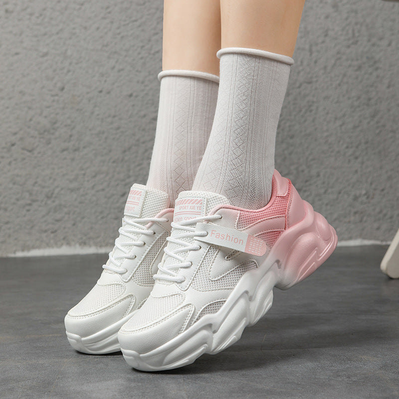 Damen Sportliche Sneakers mit atmungsaktiver Mesh-Oberfläche und robustem Sohlenprofil EB