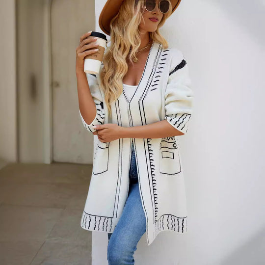 Damen Langarm Cardigan mit grafischem Design und praktischen Taschen EB