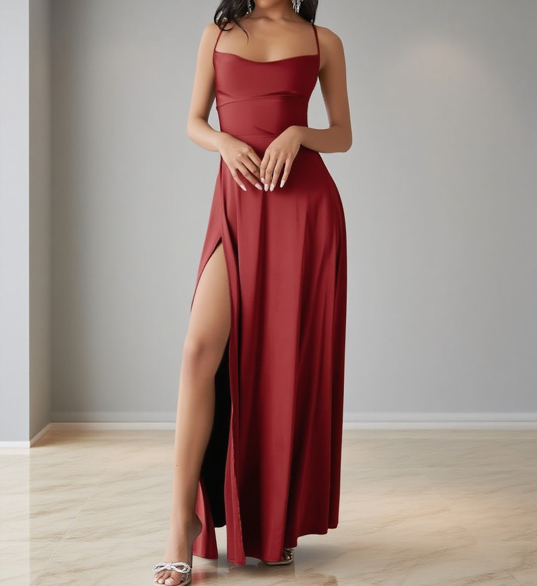 Damen Elegantes Maxikleid mit seitlichem Schlitz und zarten Trägern EB