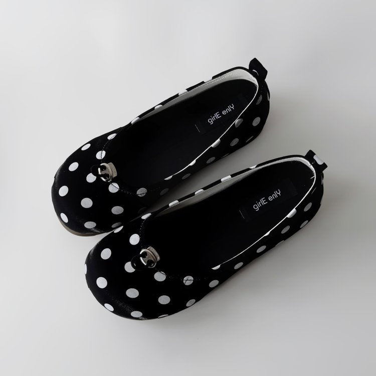 Damen Slipper mit modischen Punkten und komfortabler Sohle EB