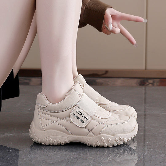 Damen Stabile Freizeitschuhe mit rutschfester Laufsohle und praktischem Klettverschluss EB