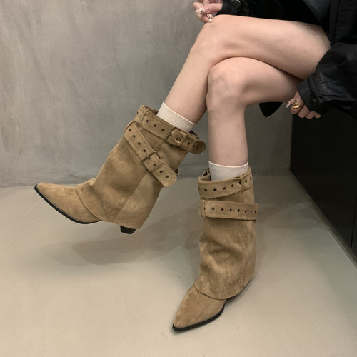 Damen Stiefel mit modischer Schnallenverzierung und schickem Cut-Out EB