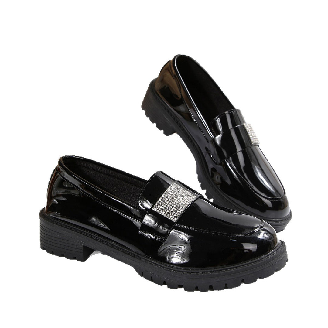 Damen Elegante Lack-Mokassins mit funkelndem Schmuckdetail EB
