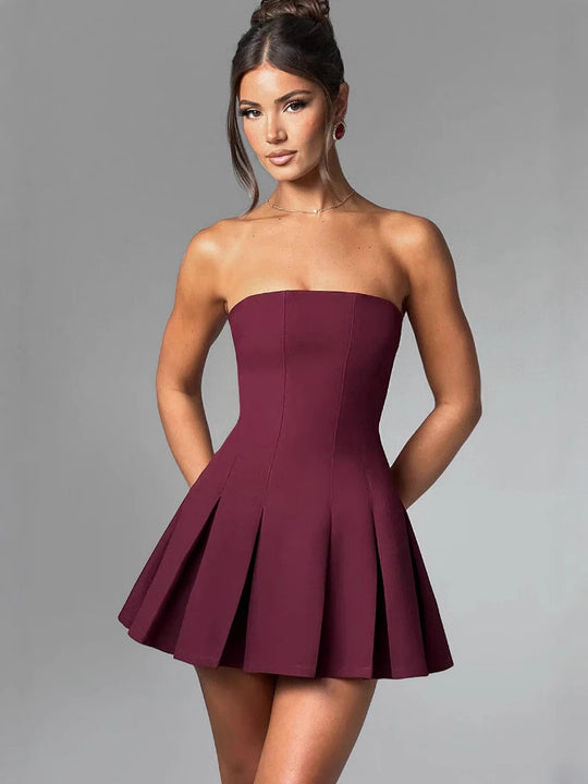 Damen Bandeau-Hochzeitskleid mit voluminösem Rock und figurschmeichelndem Schnitt EB