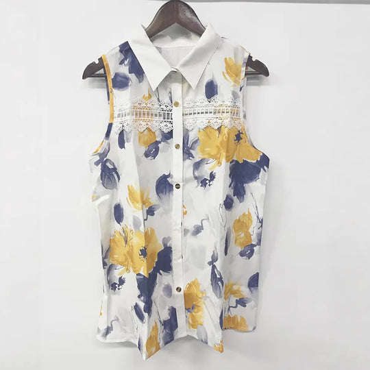 Damen Blusenshirt mit femininen Blumenmustern und feinen Spitzenakzenten Heidi-Mode
