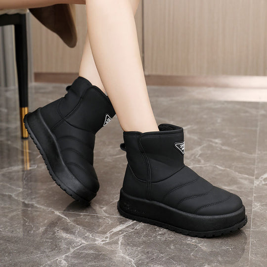 Damen warme Winterstiefel mit kuscheligem Innenfutter und robustem Profil EB
