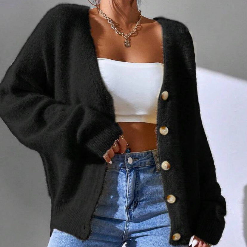 Damen Flauschiger Strick-Cardigan mit goldenen Knöpfen und lässigem Schnitt EB