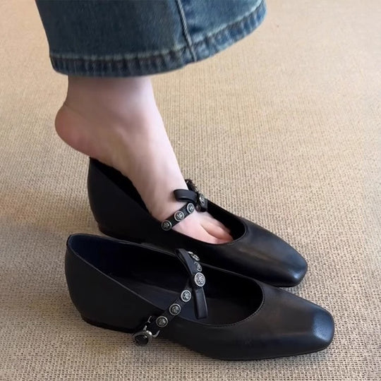 Damen elegante Ballerinas mit modischem Riemendetail und komfortablem Absatz EB