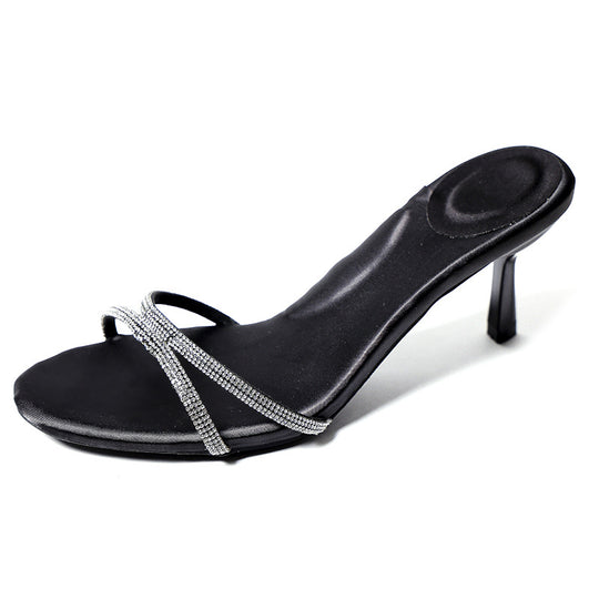 Damen Glamouröse Sandaletten mit funkelnden Riemen und elegantem Absatz EB