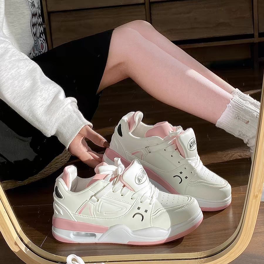Damen Sportliche Sneaker mit atmungsaktiver Mesh-Oberfläche und integrierter Dämpfung EB
