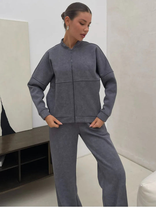Damen lässiges Zip-Lounge-Set mit Stehkragen und weitem Highwaist-Joggpant Eichborn Berlin