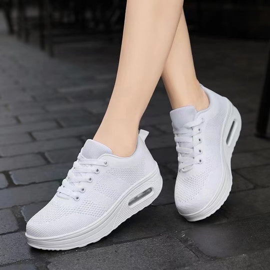 Damen Sportliche Sneakers mit Luftpolstersohle und atmungsaktiver Obermaterialstruktur EB