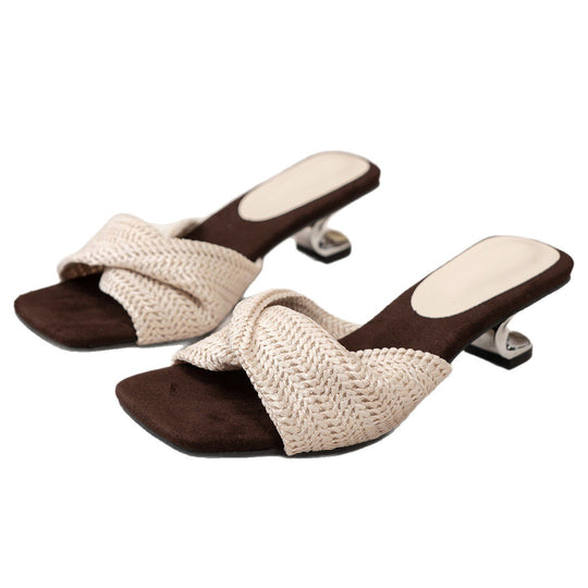Damen Sommerliche Mules mit geflochtenem Riemen und elegantem Absatz EB