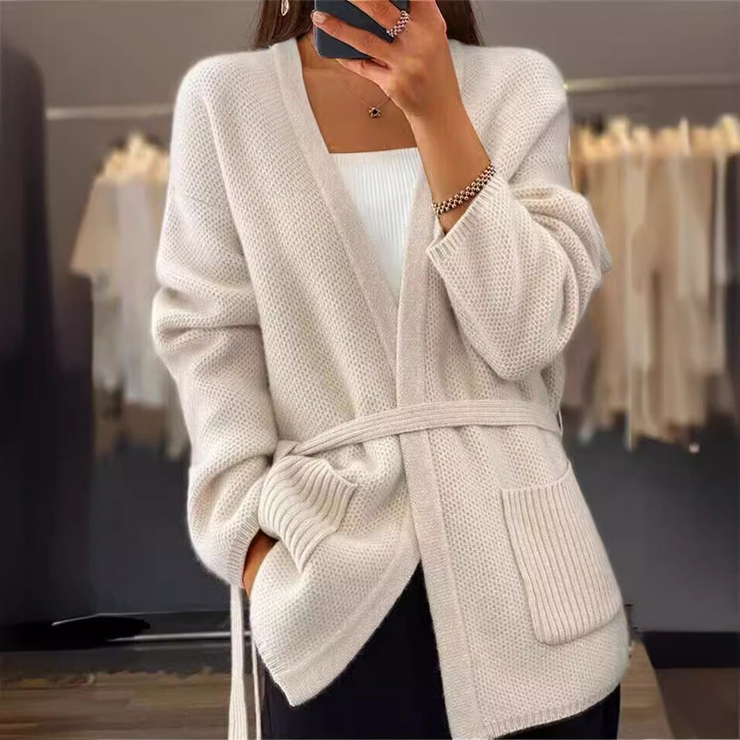 Damen nan lange Strickjacke mit Bindegürtel, aufgesetzten Rippentaschen und lockerem Waffelstrick EB