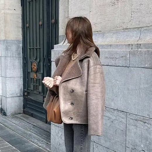 Damen modische Kunstfelljacke mit oversized Schnitt und breitem Kragen EB
