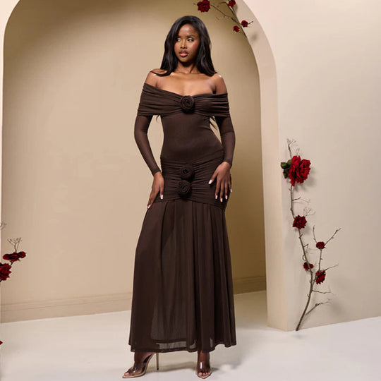 Damen Maxikleid mit schulterfreier Silhouette und dekorativen Rosen EB