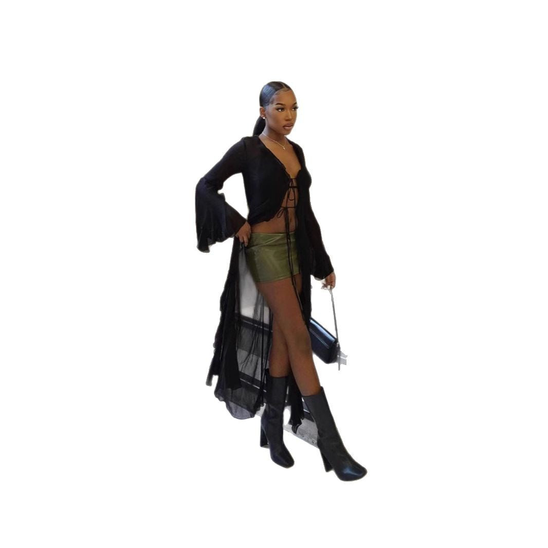 Damen Langes Strandkleid mit transparenten Ärmeln und raffinierten Schnürdetails EB