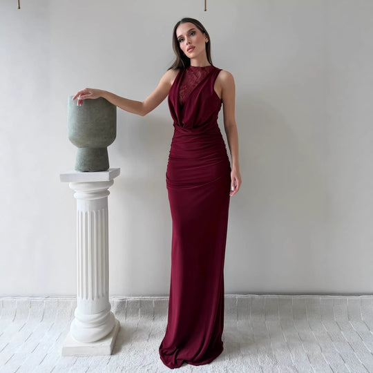 Damen Elegantes Maxikleid mit elegantem Neckholder-Design und raffinierter Spitzenlage EB