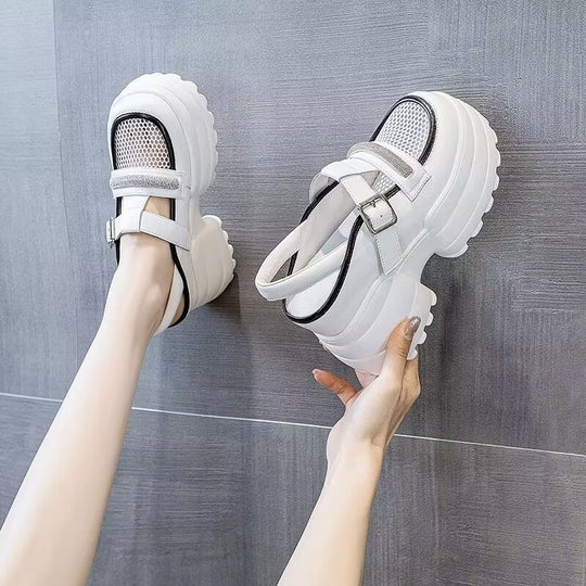 Damen Plattform-Sandalen mit doppelt verstellbarem Riemen und rutschfester Sohle EB