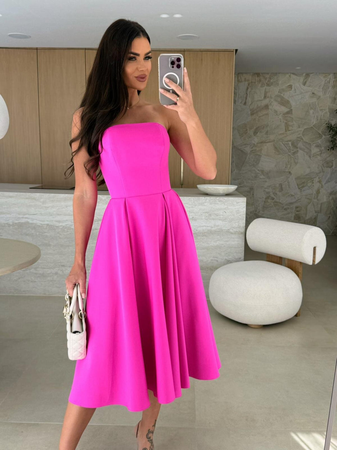 Damen elegantes Cocktailkleid mit trägerlosem Design EB