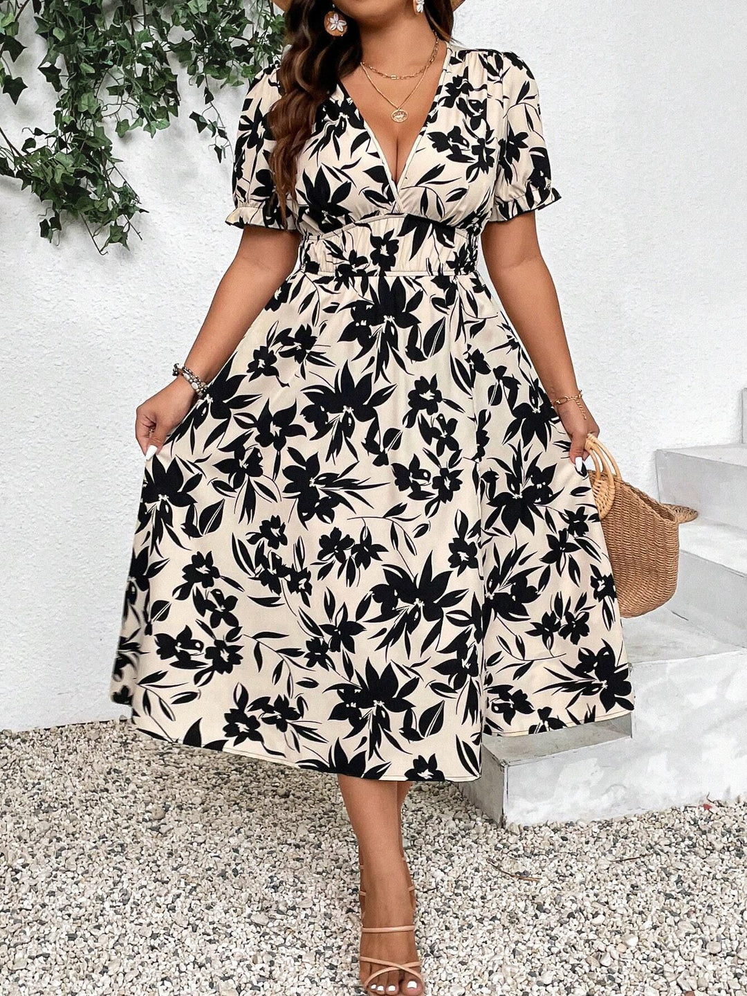 Damen Maxikleid mit V-Ausschnitt und elastischem Taillenbund EB