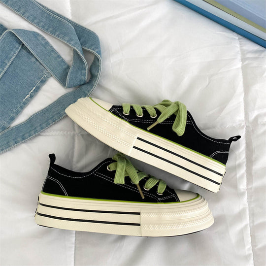 Damen Trendige Sneaker mit dicker Sohle und modischen Details EB