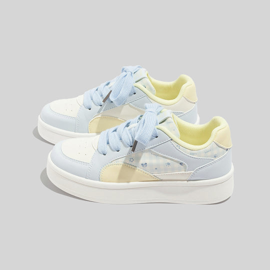 Damen Sneakers mit floralem Allover-Druck und bequemer Sohle EB