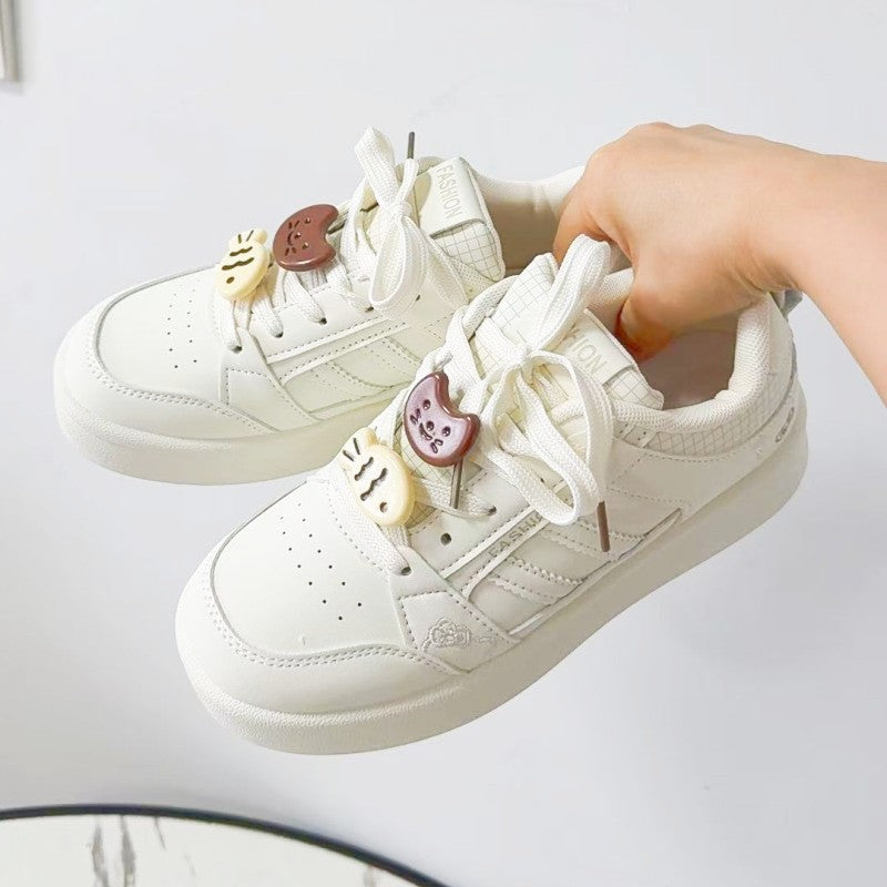 Damen Sneakers mit verspieltem Design und modischen Details EB