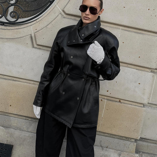 Damen Modische Kunstlederjacke mit hohen Kragen und praktischen Taschen EB