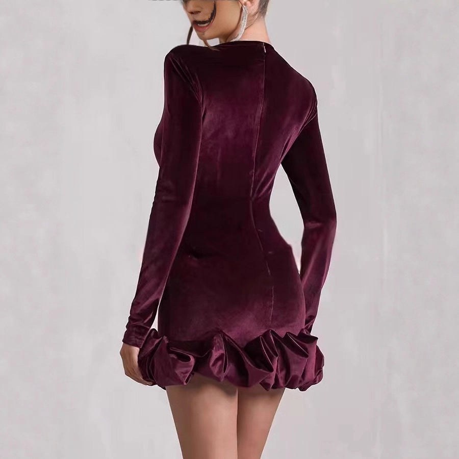Damen Figurbetontes Cocktail-Minikleid aus Samt mit Volantkante und Langarm EB